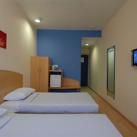 גורגאון Hotel Manesar מראה חיצוני תמונה