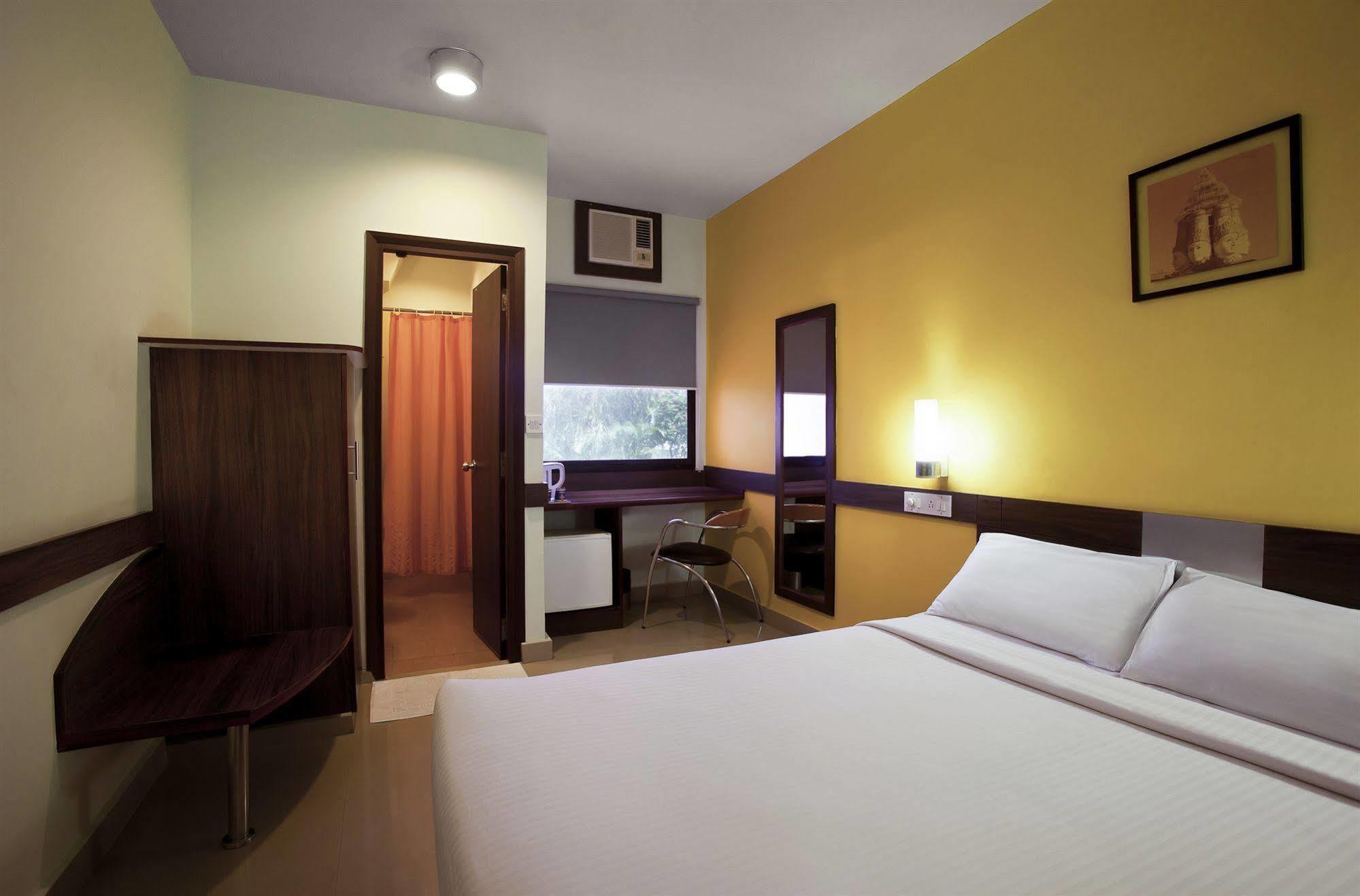 גורגאון Hotel Manesar מראה חיצוני תמונה